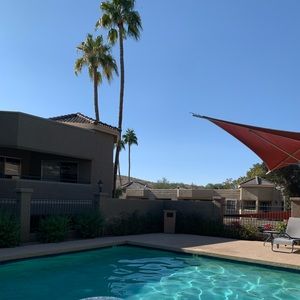 Meet your Posher, Gina